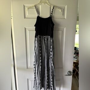 Black and White Sleeveless Sundress with Spaghetti Straps